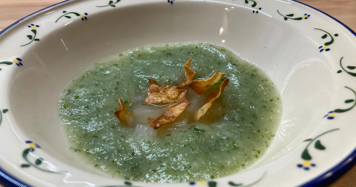 karalábékrémleves csicsókachipsszel